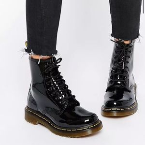 Dr Martens Modern Classics 1460 Patent 8-Eye Boots